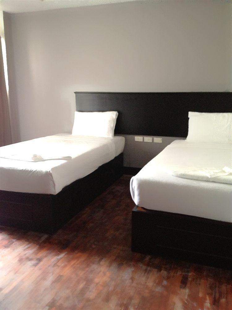Benetti Lodge Patong Ngoại thất bức ảnh