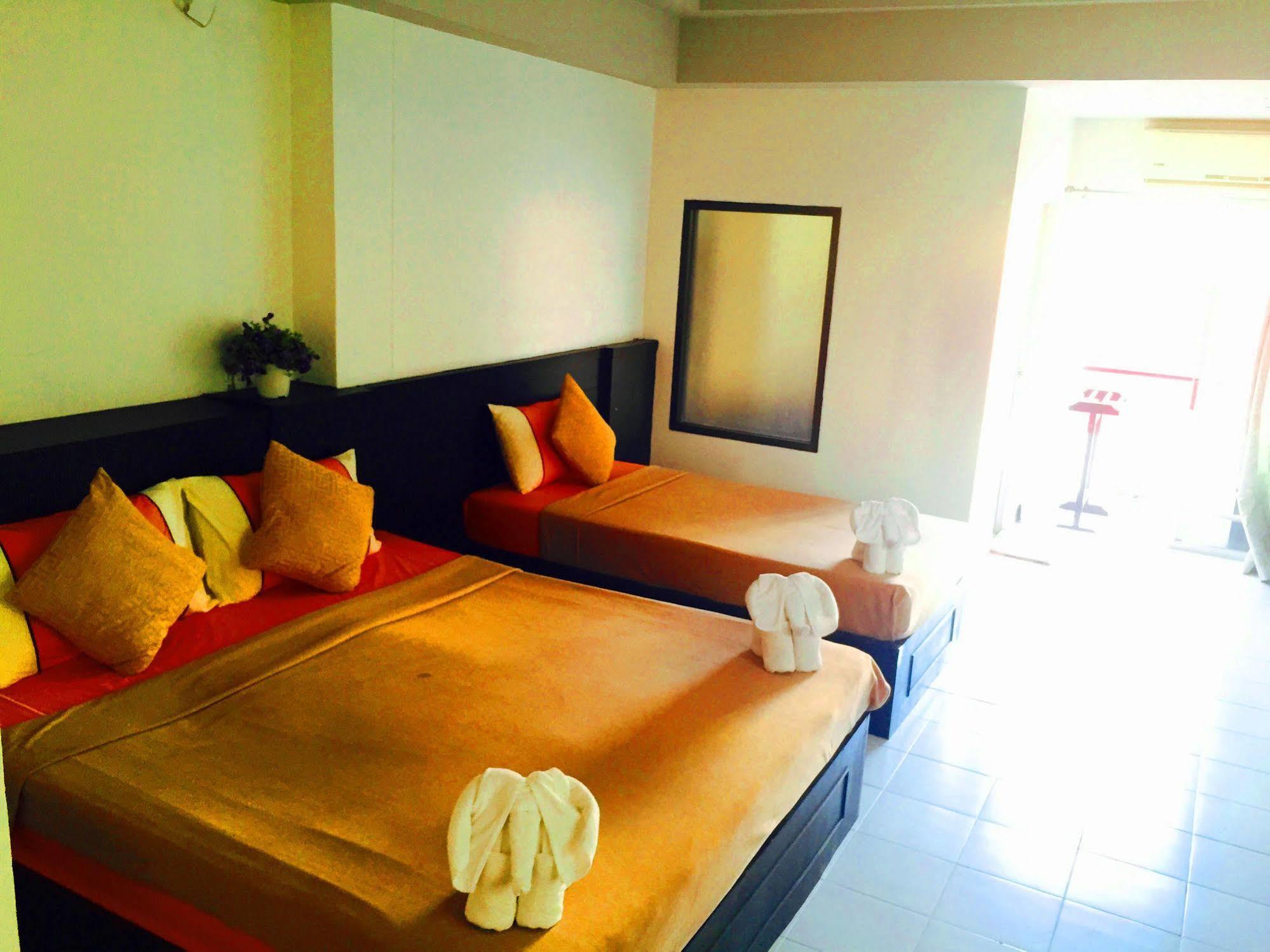 Benetti Lodge Patong Ngoại thất bức ảnh
