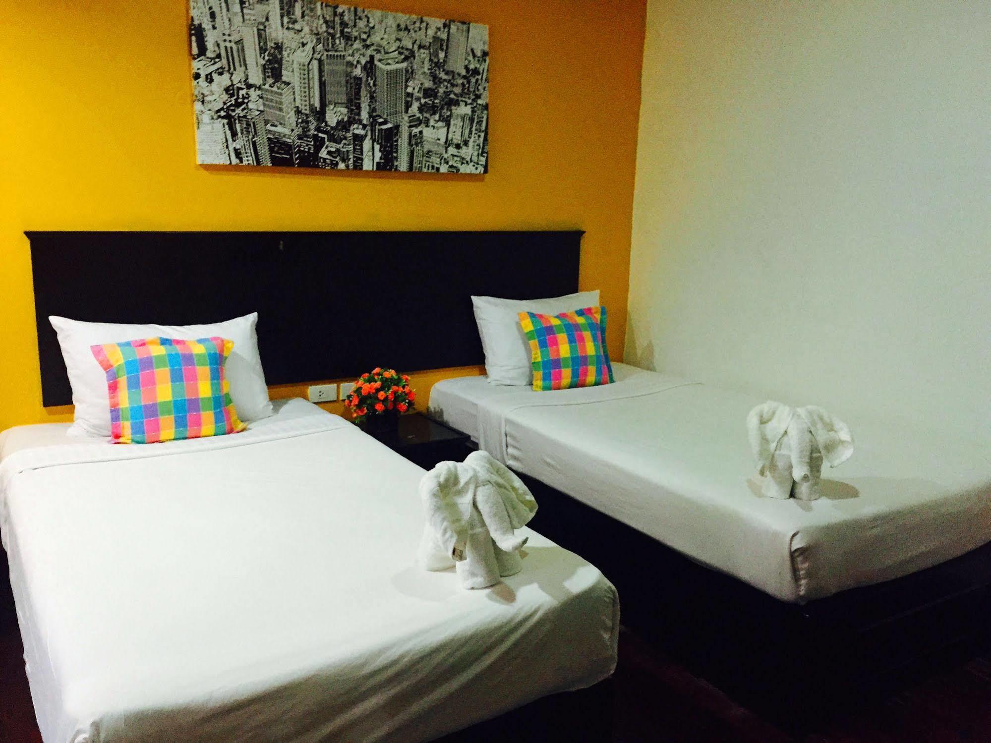 Benetti Lodge Patong Ngoại thất bức ảnh