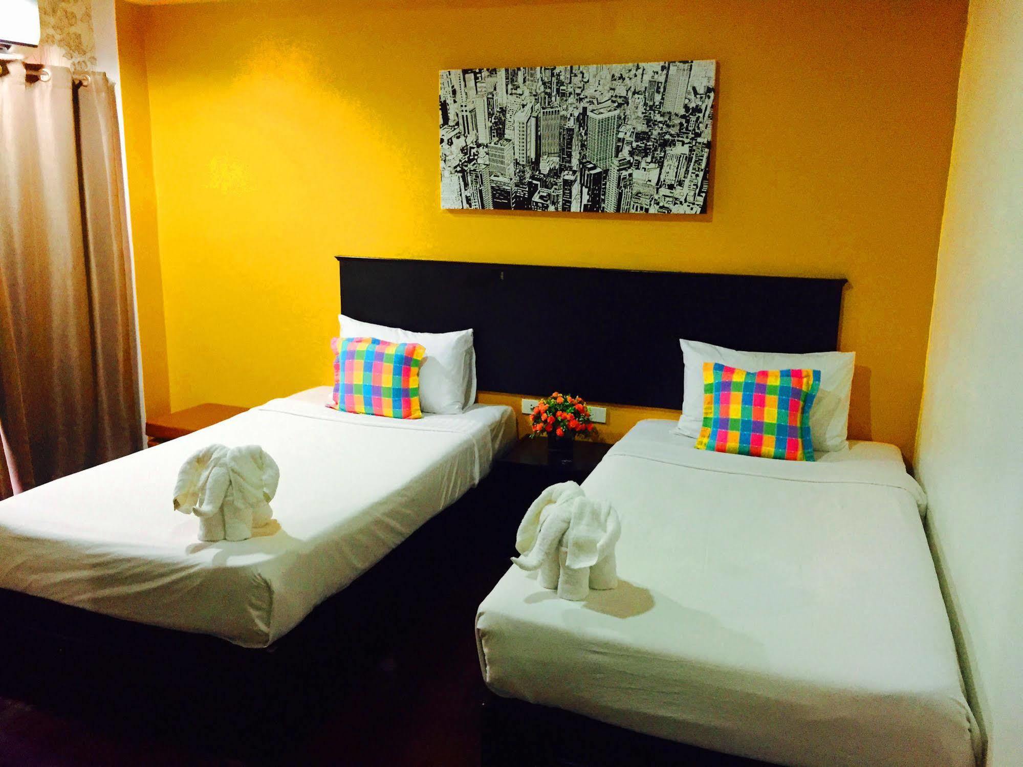Benetti Lodge Patong Ngoại thất bức ảnh
